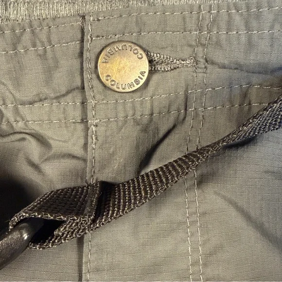 Columbia Men's 32w 10l Silver Ridge Cargo Shorts Grey Nylon AM4084 Boating Hike - Picture 3 of 13